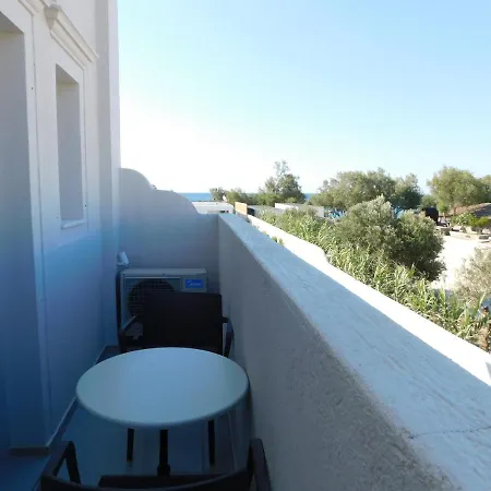 One And Only Beachfront * Perissa (Santorini)
